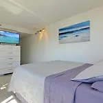 Waikiki Beach Modern Studio No Resort Fee Best Location