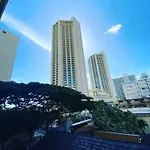 Seashore Waikiki Studio 1 Block From A Beach No Resort Fees