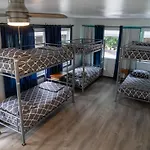 Aloh Seaside Women\'S Hostel