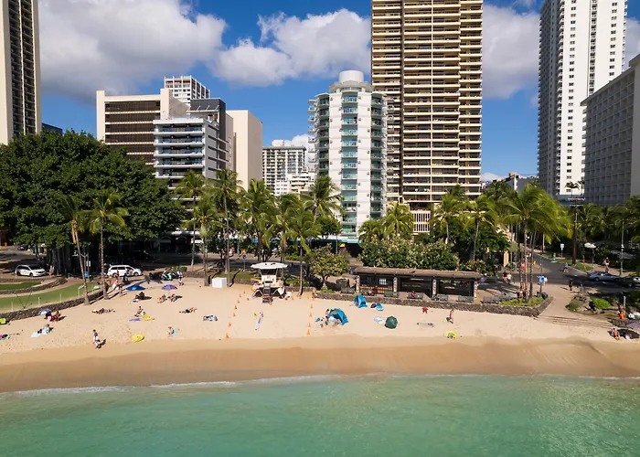 Aston Waikiki Circle Hotel