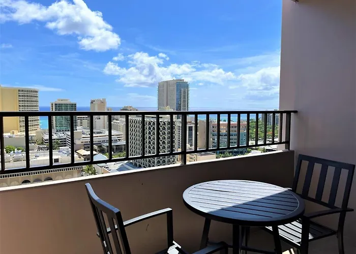 Royal Kuhio 2309 - Spacious Studio With Stunning Ocean Views In The Heart Of Waikiki!
