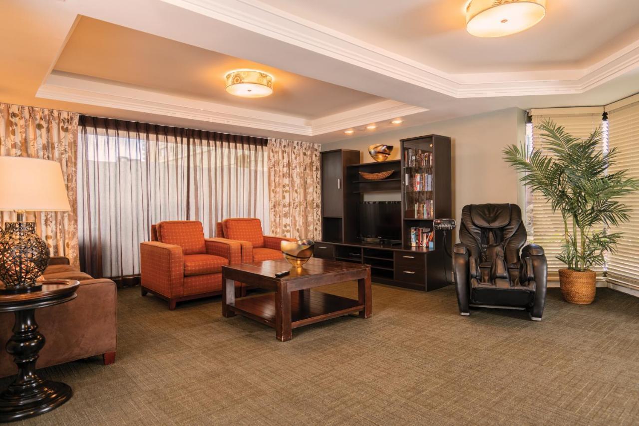 Wyndham Vacation Royal Garden At Waikiki Resort