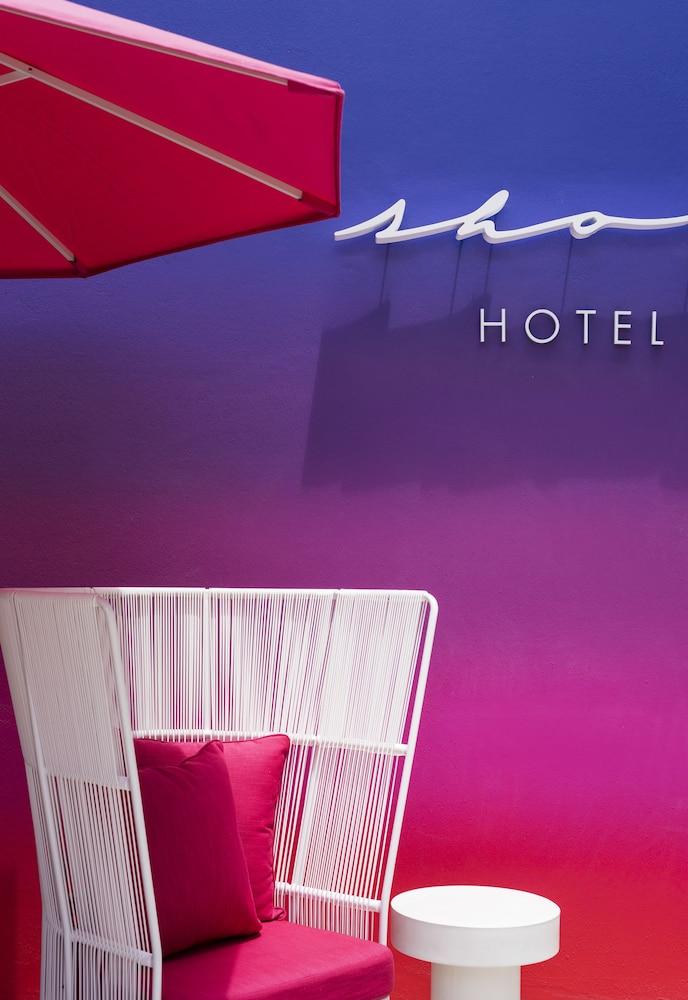 Shoreline Waikiki Hotel 4*