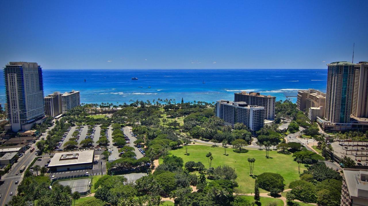 Express Waikiki By Ihg Resort 3*