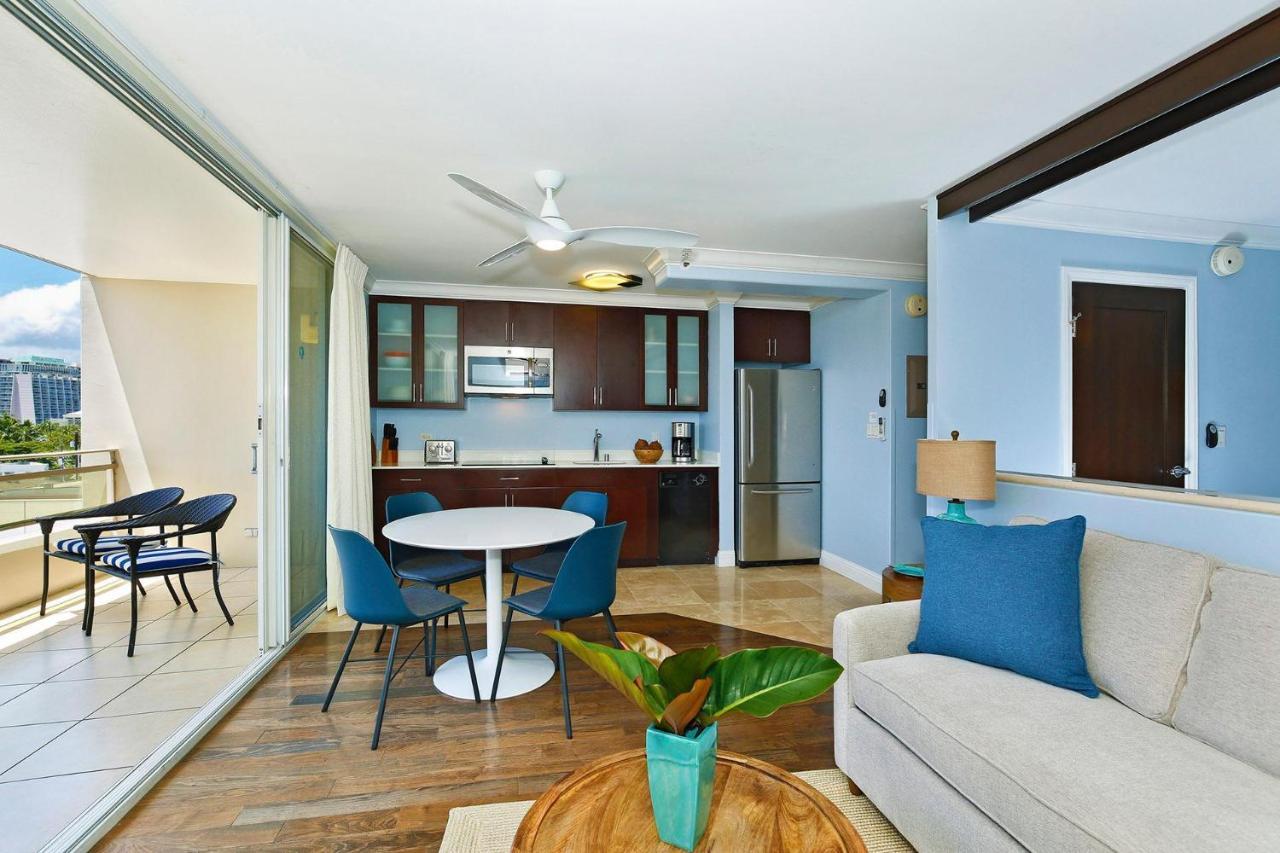 Regency On Beachwalk #71 Holiday home *