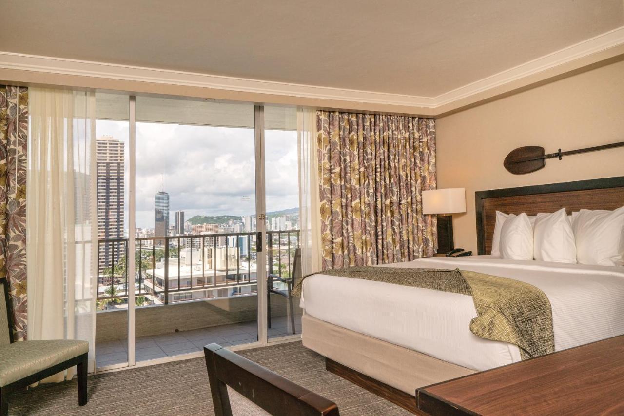 Resort Wyndham Vacation Royal Garden At Waikiki 3*