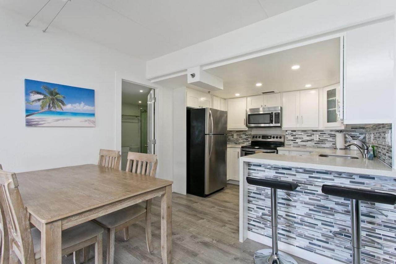 Holiday home Ilikai 1822-2br2ba Modern Unit With Ocean &harbor Views No Fees Honolulu