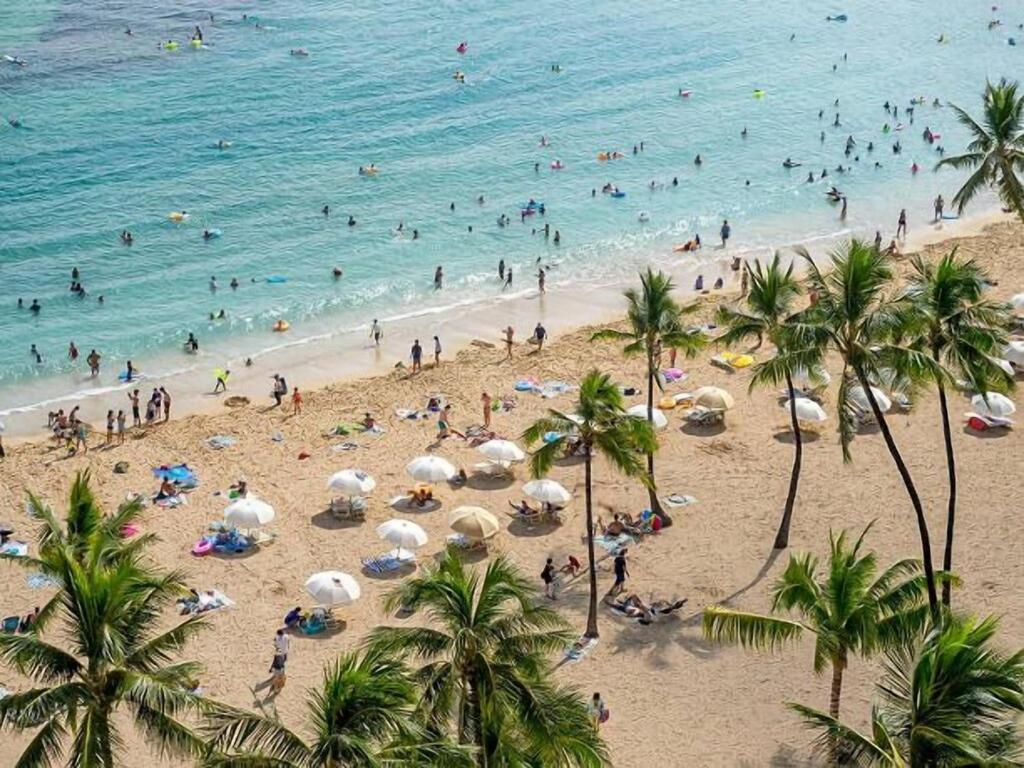 Lovely 2 Bedrooms, 2 Bathrooms, Free 1 Parking At Waikiki Apartment Honolulu