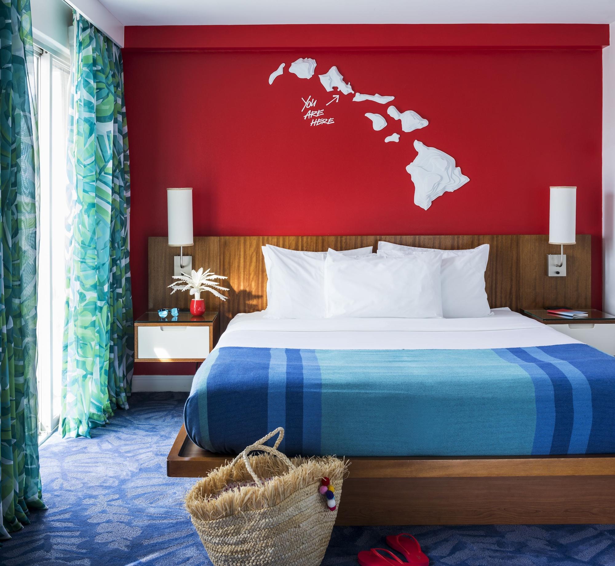 Shoreline Waikiki Hotel 4*