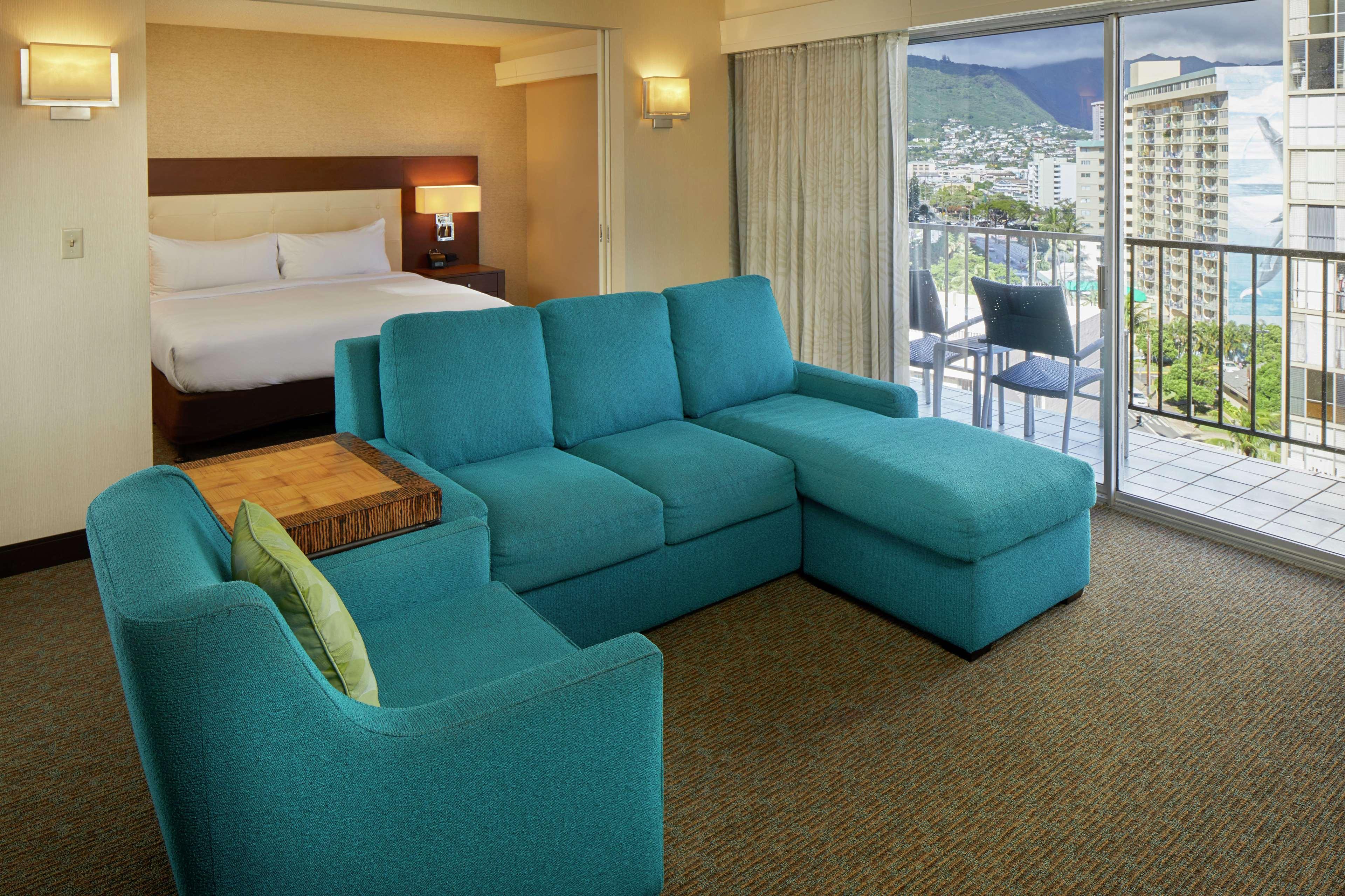 Express Waikiki By Ihg Resort