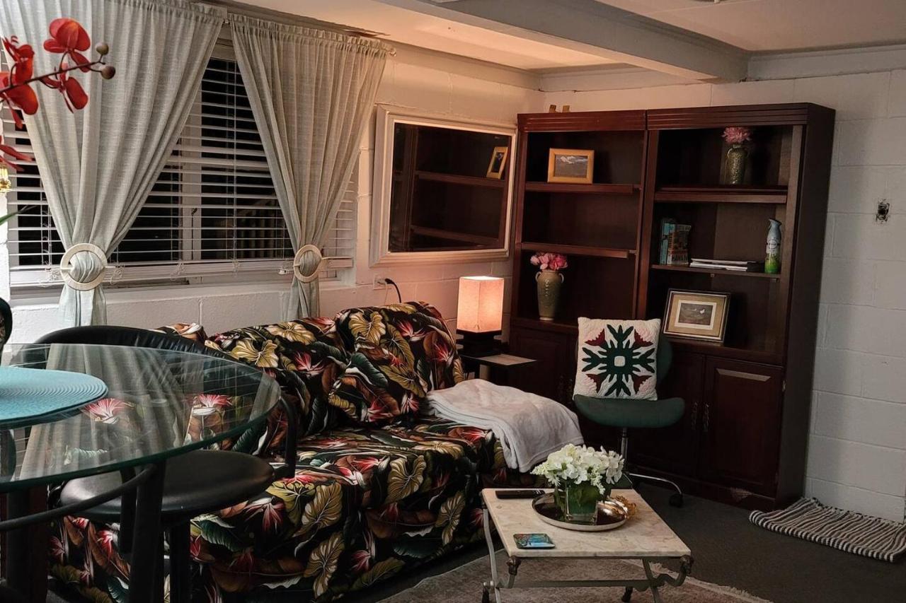 Apartment Cool, Quiet Ocean View 30 Day Min Honolulu