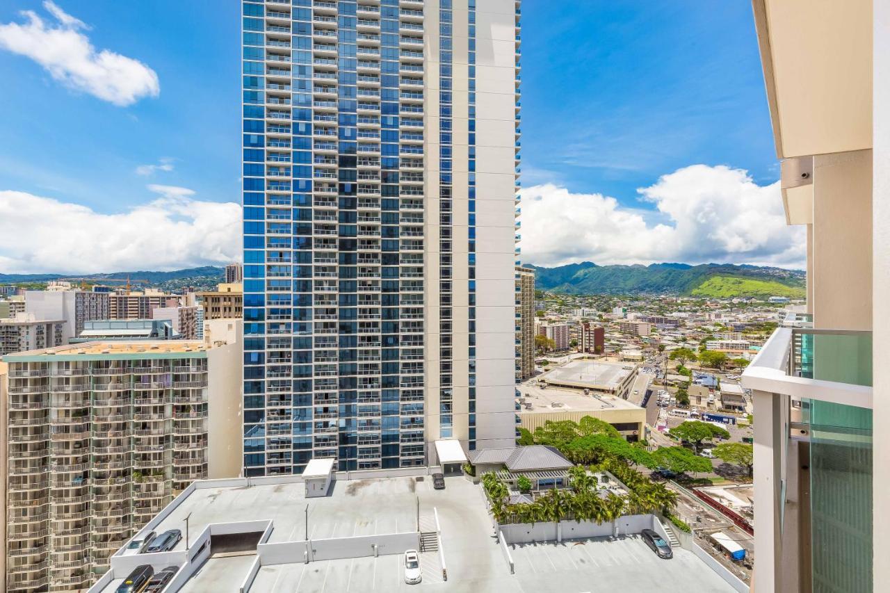 Castle At Ala Moana