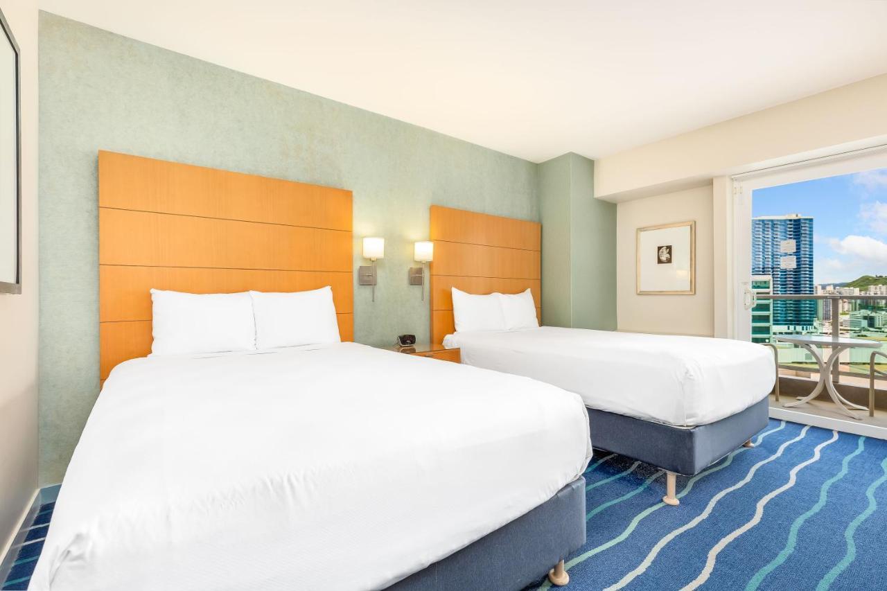Castle At Ala Moana Hotel 3*