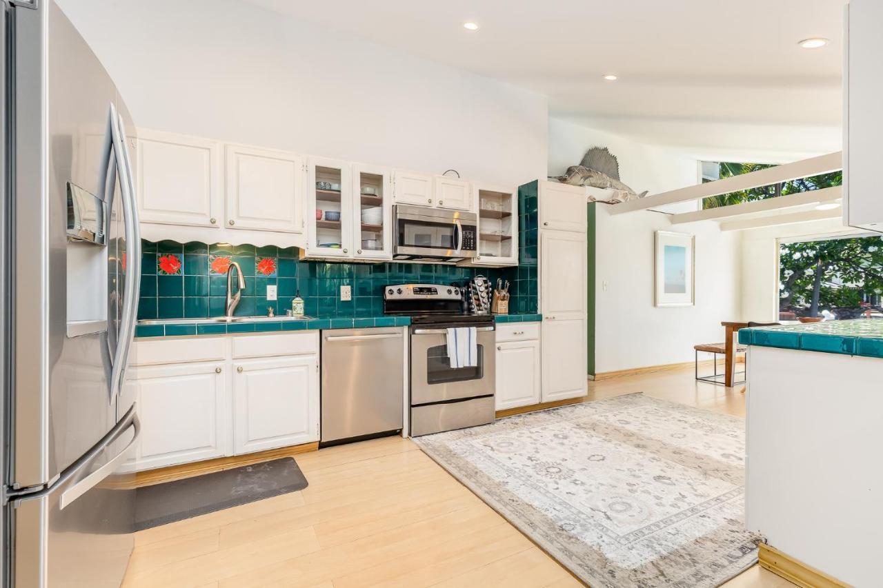 Holiday home Tranquil Marina Front Pool House Honolulu
