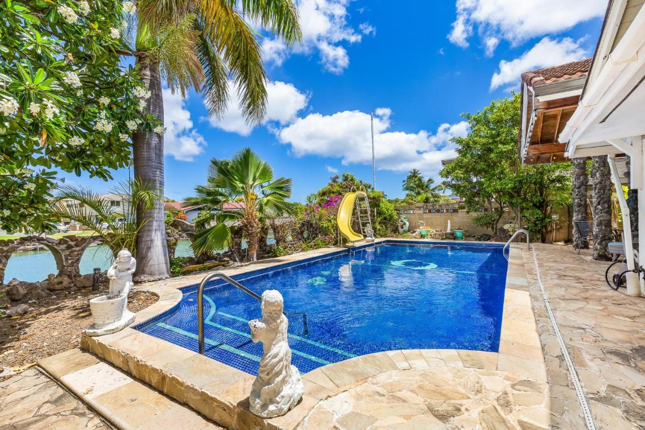 Holiday home Tranquil Marina Front Pool House