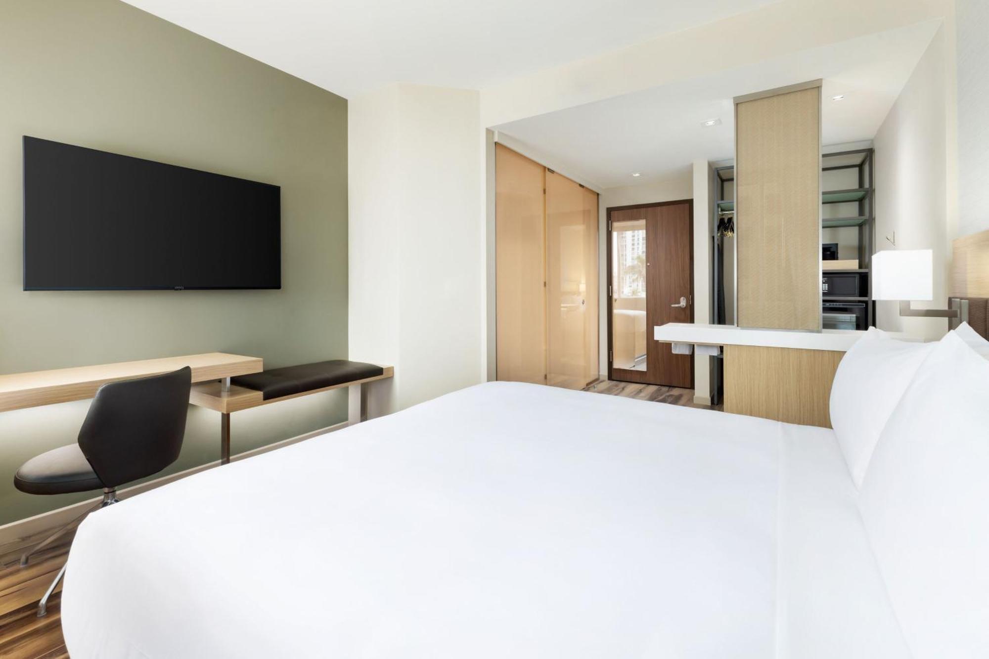 Ac By Marriott Honolulu