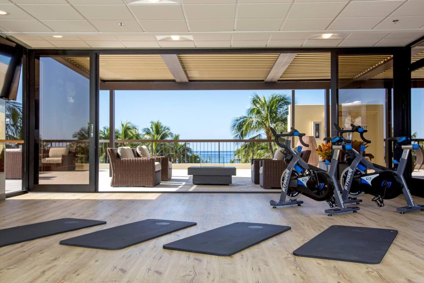 High Floor Luxury Oceanfront At Waikiki Tower