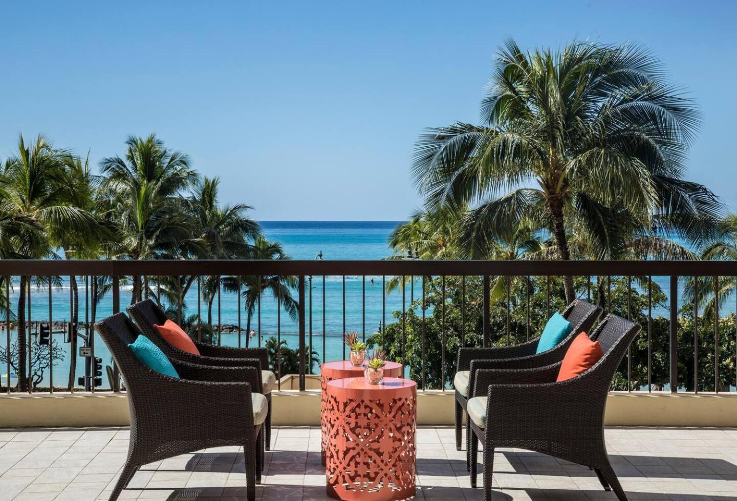 Aparthotel High Floor Luxury Oceanfront At Waikiki Tower Honolulu