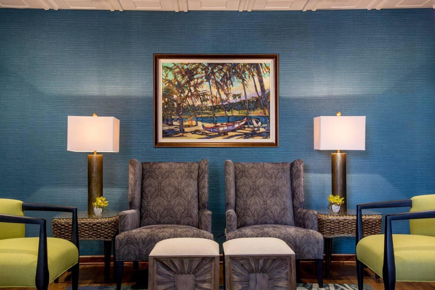 High Floor Luxury Oceanfront At Waikiki Tower Honolulu