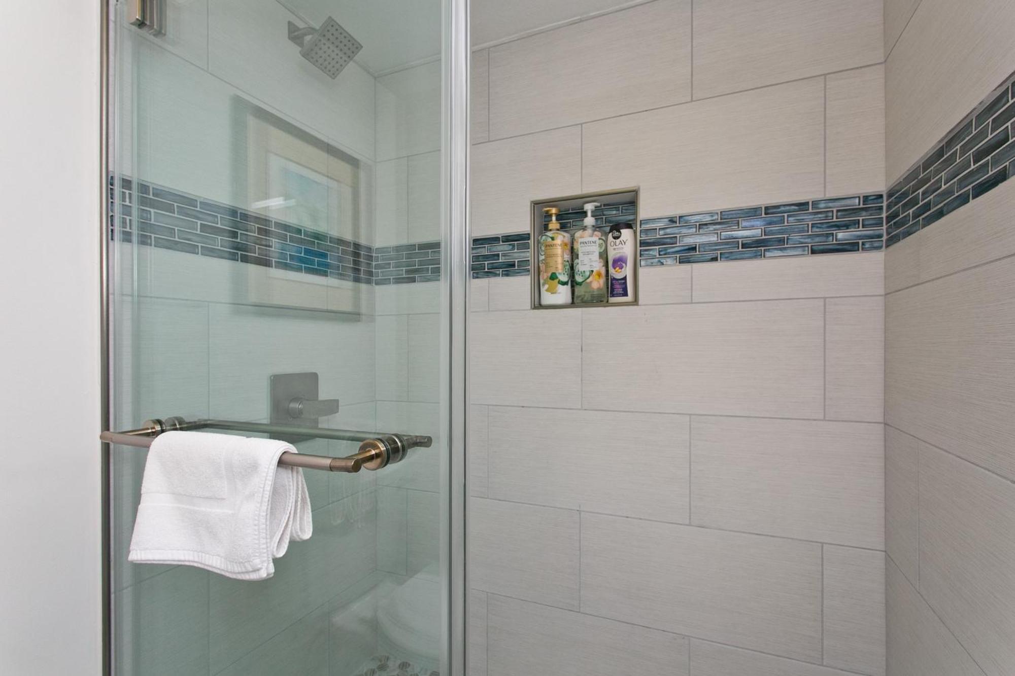 Aparthotel High Floor Luxury Oceanfront At Waikiki Tower Honolulu