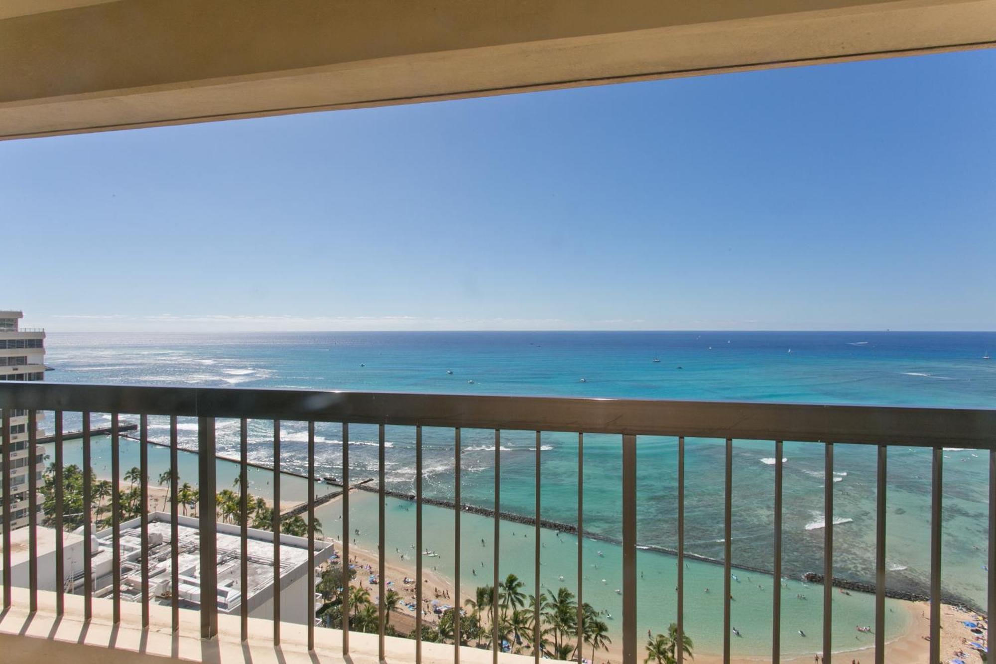 High Floor Luxury Oceanfront At Waikiki Tower *