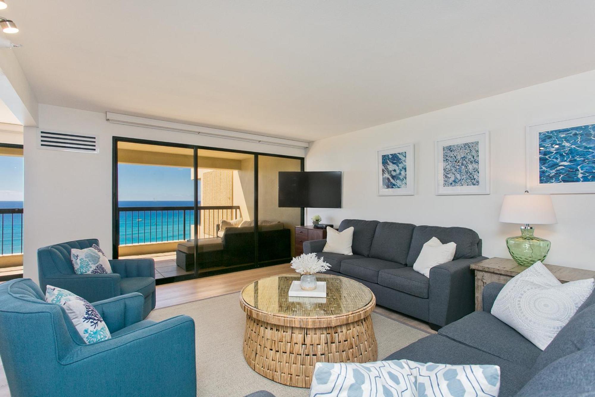 High Floor Luxury Oceanfront At Waikiki Tower *