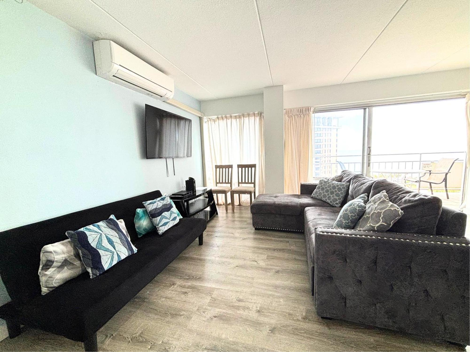 Holiday home Ilikai 1822-2br2ba Modern Unit With Ocean &harbor Views No Fees *