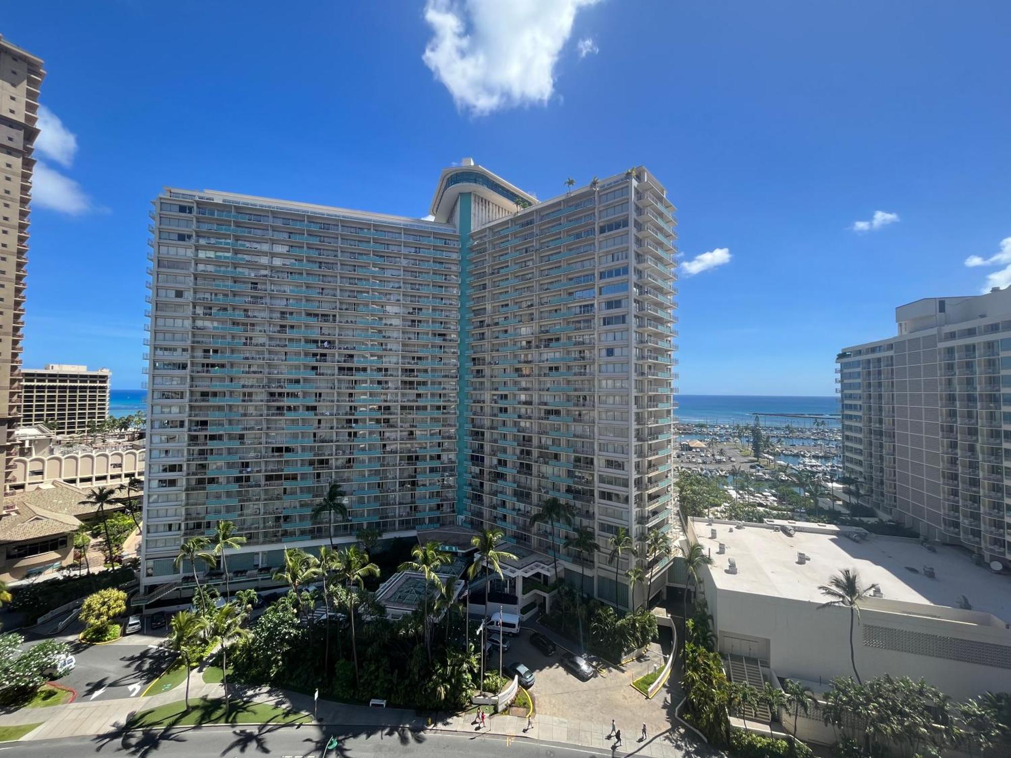 Ilikai 1822-2br2ba Modern Unit With Ocean &harbor Views No Fees Holiday home