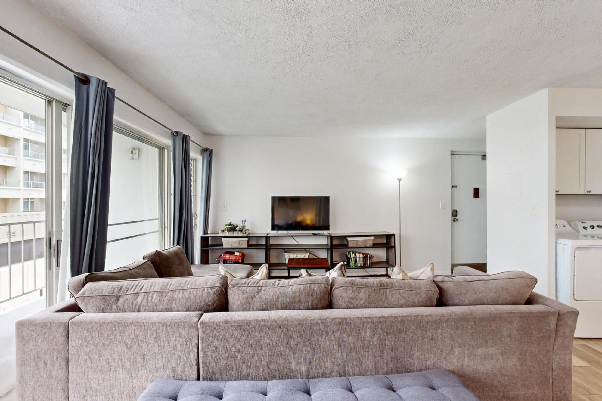 Hyatt Place 502 Apartment