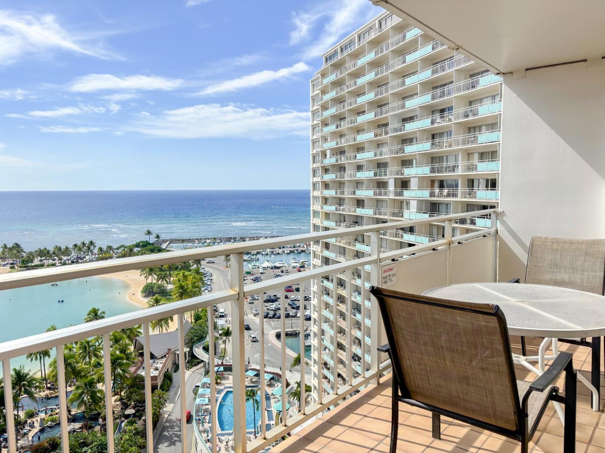 Ilikai 1822-2br2ba Modern Unit With Ocean &harbor Views No Fees
