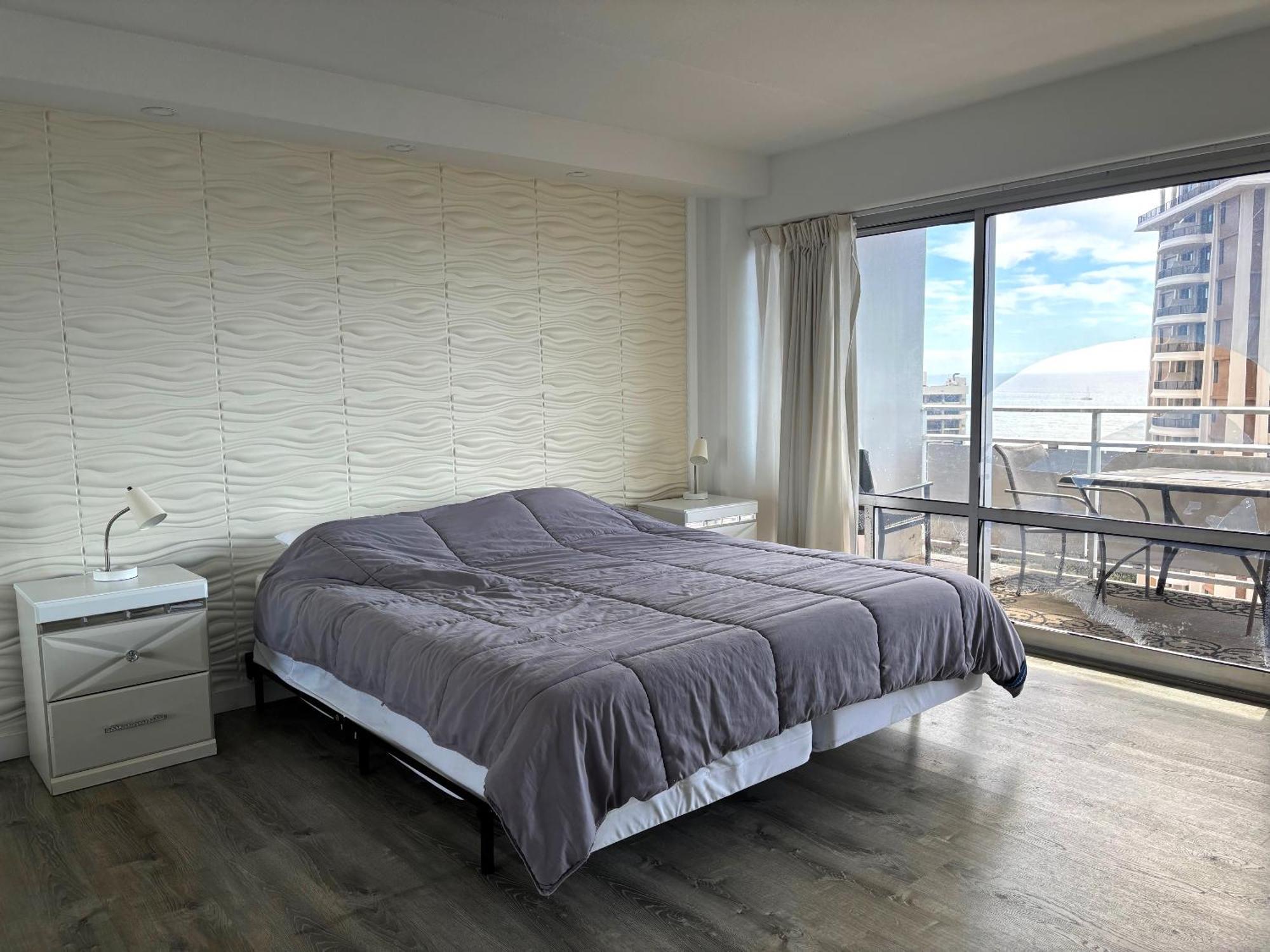 Ilikai 1822-2br2ba Modern Unit With Ocean &harbor Views No Fees Honolulu