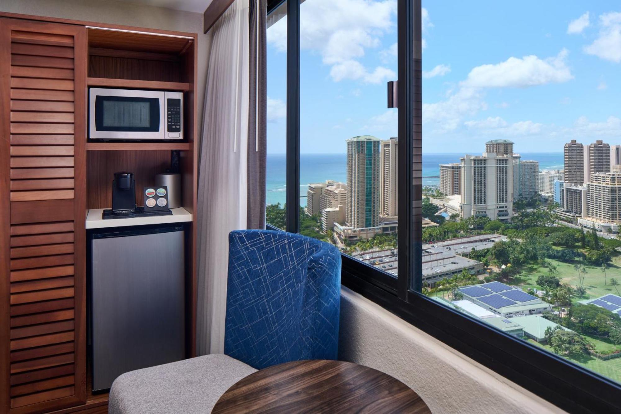 Resort Express Waikiki By Ihg