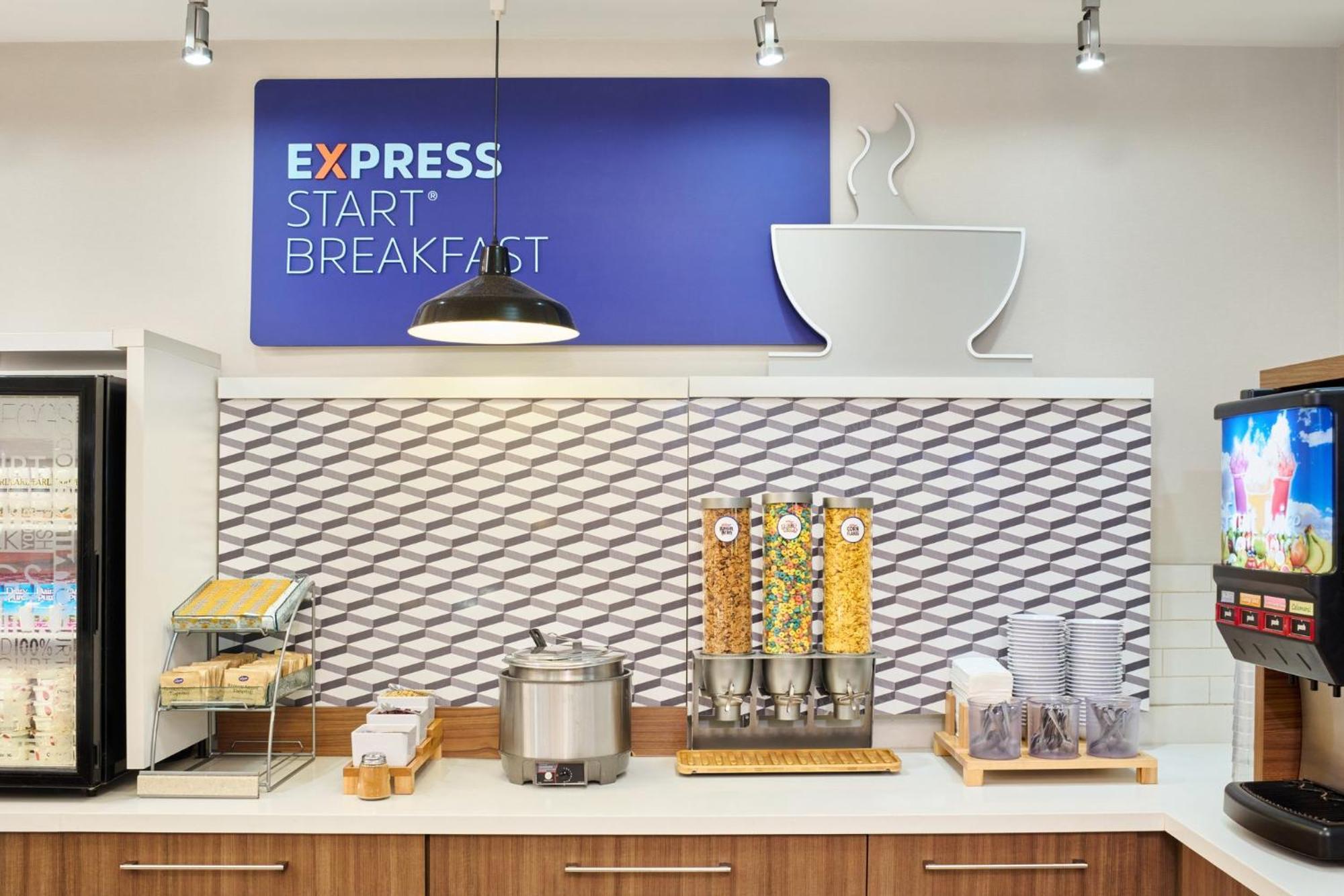 Express Waikiki By Ihg 3*