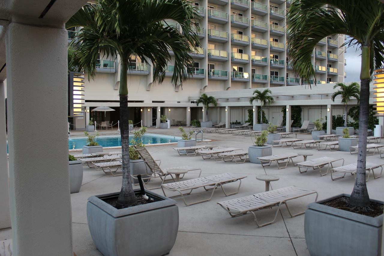 Lsi At Ala Moana Hotel Honolulu