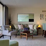 Mauka Suite At The Waikiki Banyan
