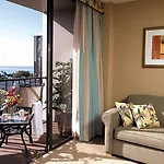 Aqua Palms Waikiki