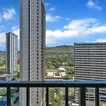 23Rd Floor Waikiki Banyan Condo - Only One Block From Beach! Condo