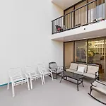 Huge Patio Washerdryer 1 Bedroom Banyan Free Parking 5 Min To Beach
