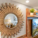 Luxury Oceanfront 2 Bedroom Apartment At Waikiki Beach Tower