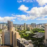 Spacious Condos With Private Balcony At Discovery Bay - Free Wifi, Near Beaches!