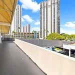 Stunning Ala Moana 1Br W Balcony & Mountain City Views 0626