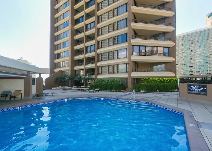 Spacious Condos With Private Balcony At Discovery Bay - Free Wifi, Near Beaches!