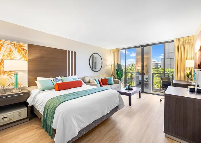 Relaxing & Cozy Coastal Studio With Free Parking!