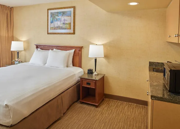 Waikiki Resort Hotel