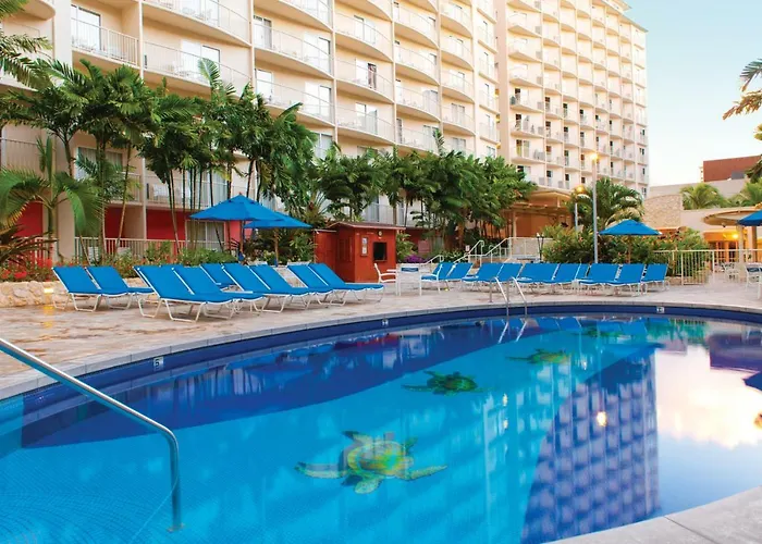 Club Wyndham At Waikiki Beach Walk