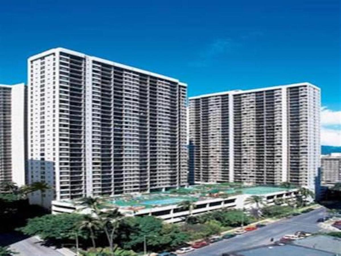 Mauka At The Waikiki Banyan Apartment *