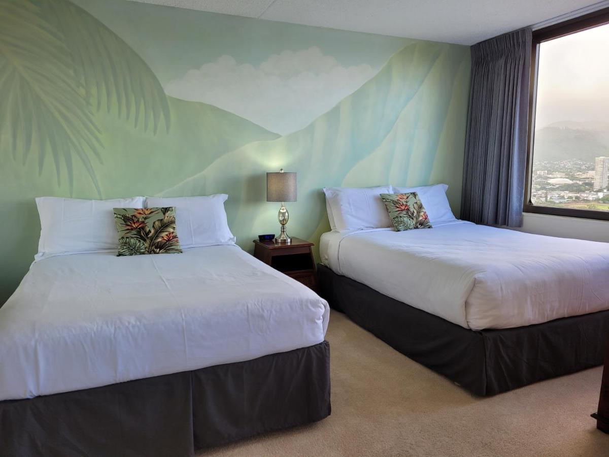 Mauka At The Waikiki Banyan Apartment Honolulu