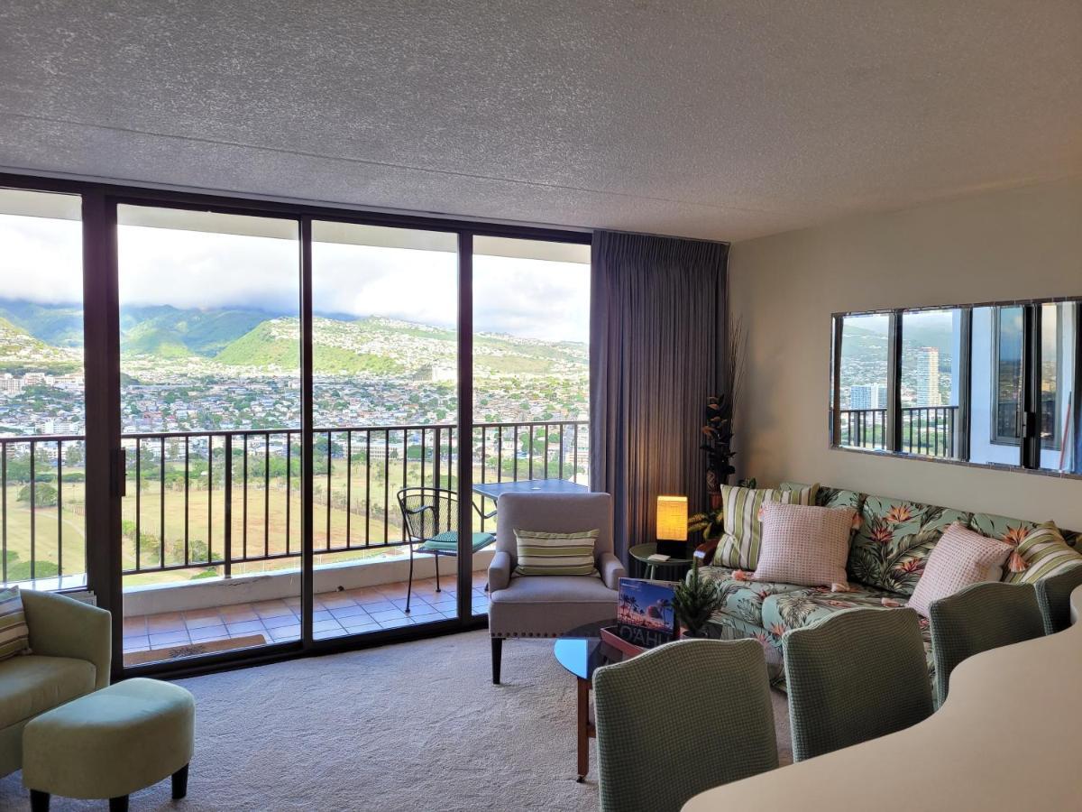 Apartment Mauka At The Waikiki Banyan