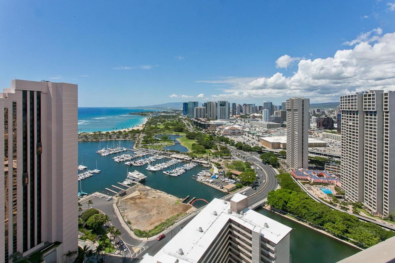 Hotel Marina Tower 3702