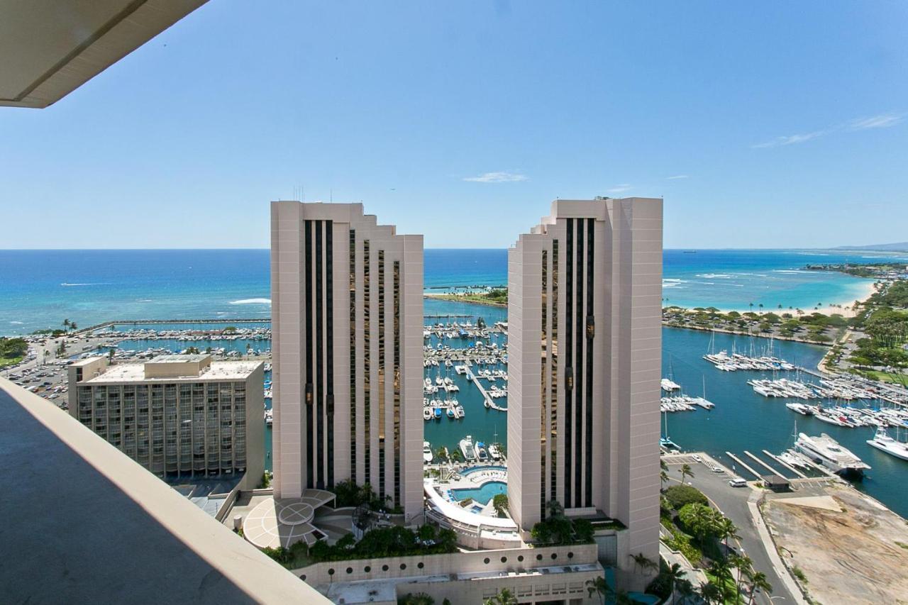 Marina Tower 3702 Hotel *